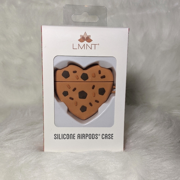 LMNT Other - NWT Airpods Case Silicone Cookie
